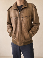 Giacca in pelle Gippy Marrone Colletto ampio Vintage Y2K (L) - indossata fronte