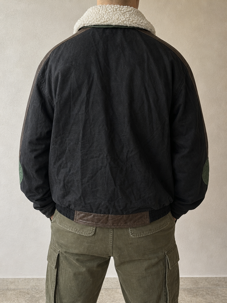 Giacca Bomber Heavy Leather Jacket Con Pelliccia MultiColor Vintage Y2K Uomo (M) - indossata retro