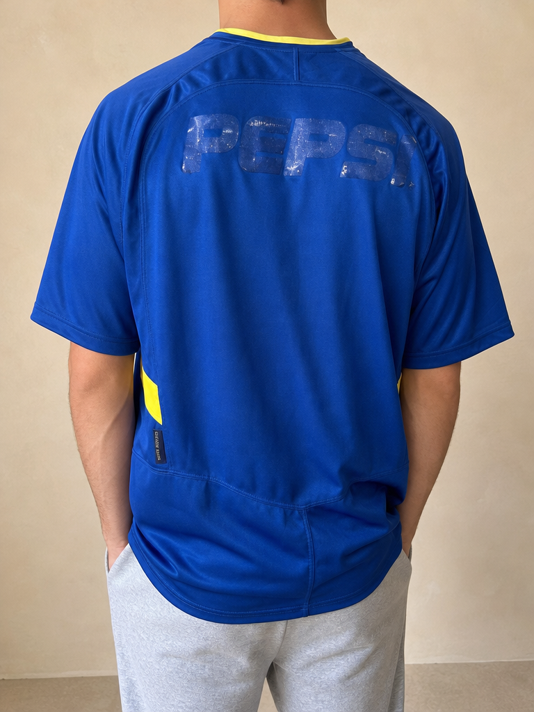 T-Shirt Nike Engineered Pepsi Boca Juniors Football 90s 2000s American Style Vintage Y2K Uomo (S) - indossata retro