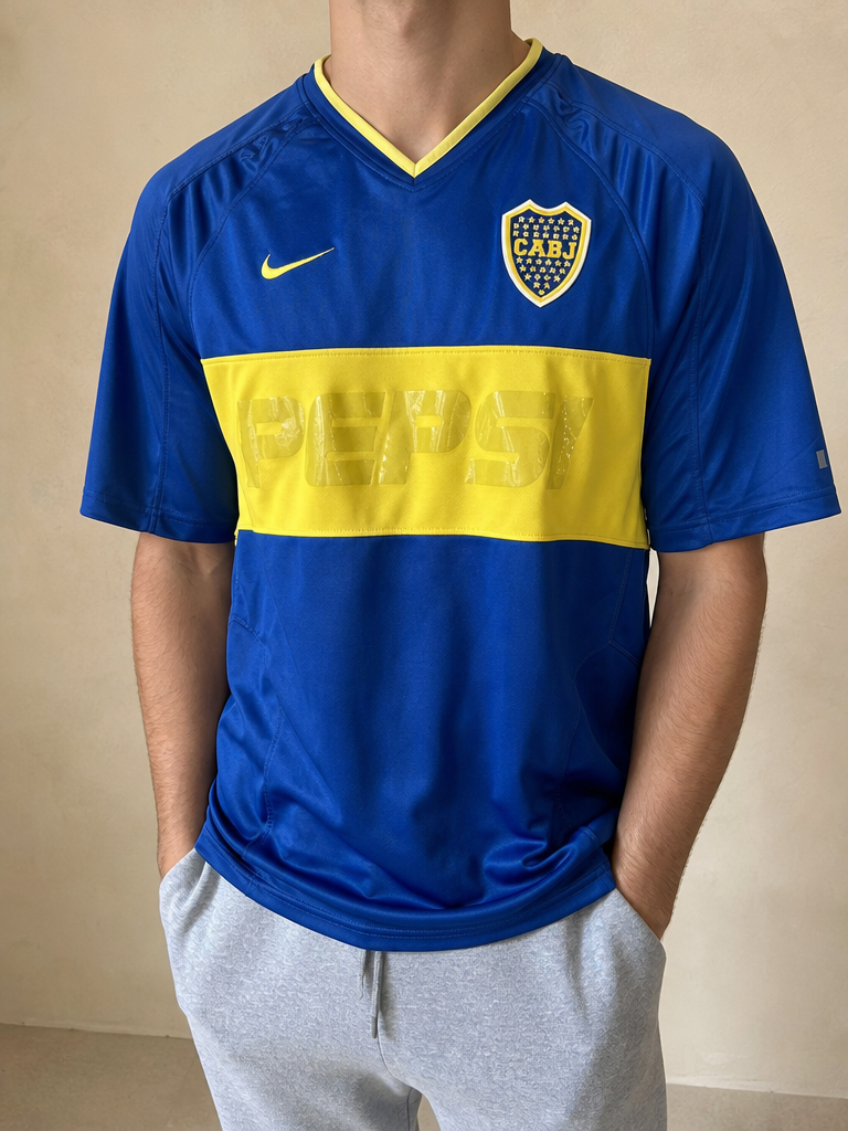 T-Shirt Nike Engineered Pepsi Boca Juniors Football 90s 2000s American Style Vintage Y2K Uomo (S) - indossata fronte