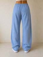 Pantaloni azzurri wide leg con elastico in vita Super Baggy Fit Light Pants Vintage Y2K Donna - indossata retro