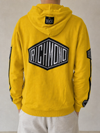 Felpa Richmond con cappuccio gialla Vintage Y2K (S) - indossata retro