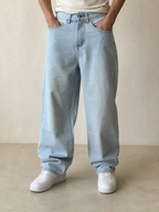 Denim Jeans Baggy Fit Light Blue Vintage Y2K Uomo (XXS) - indossata fronte