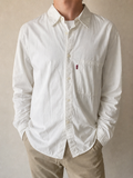 Camicia Levi's Large Vintage Y2K Bianca Red Tab - indossata fronte