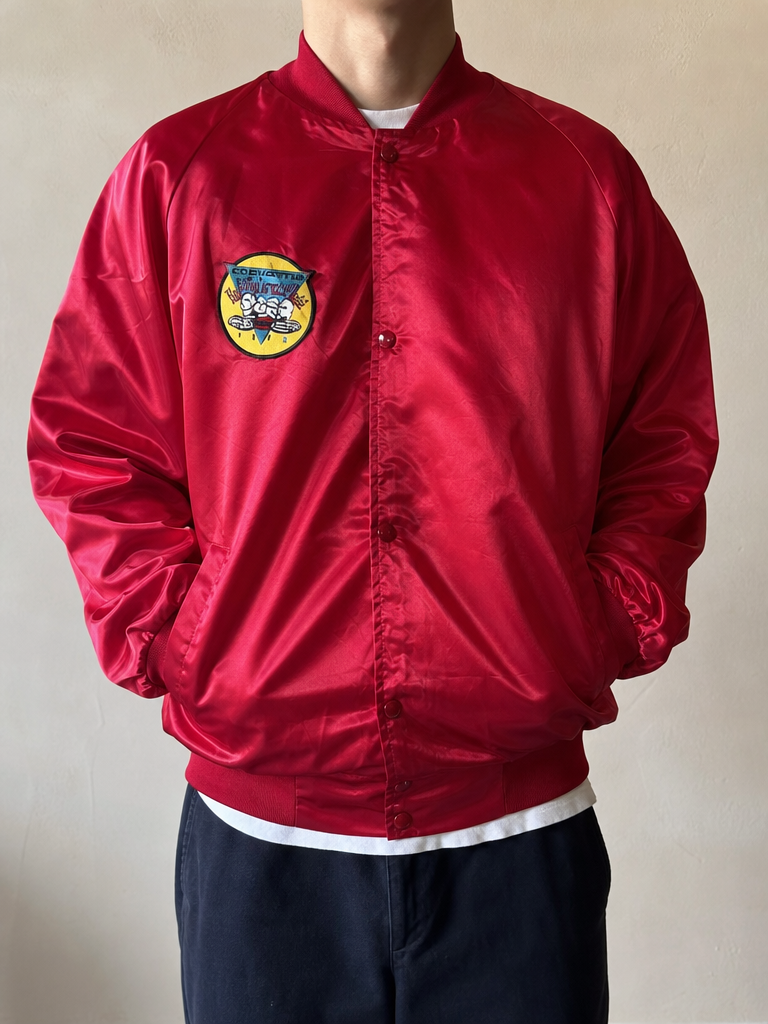 Felpa College American Baggy Fit Boxy "Corvette" USA Vintage Y2K Uomo (L) - indossata fronte