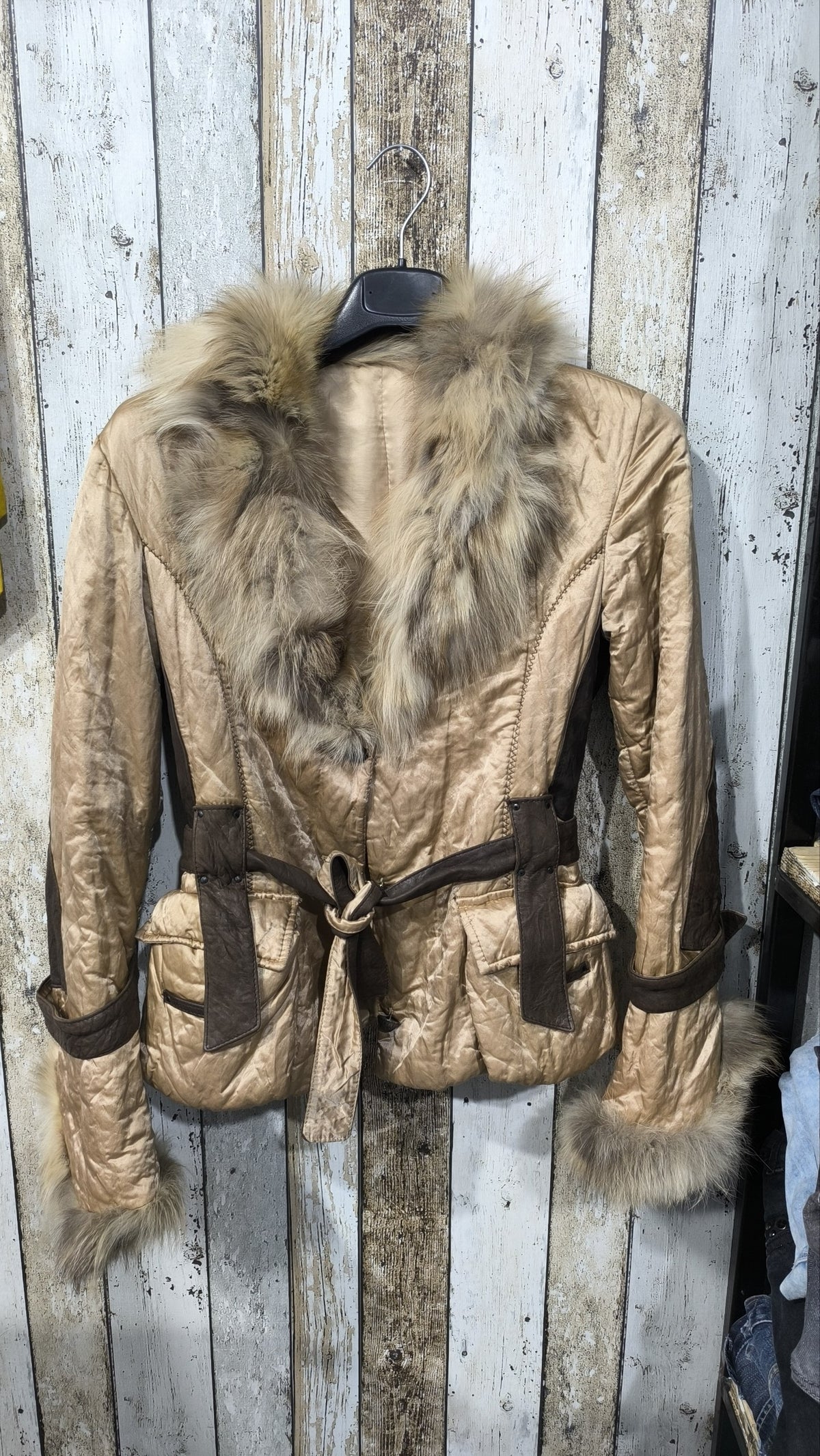 Giacca imbottita BRU MODE PARIS cintura e pelliccia Vintage Y2K (S) — foto 3
