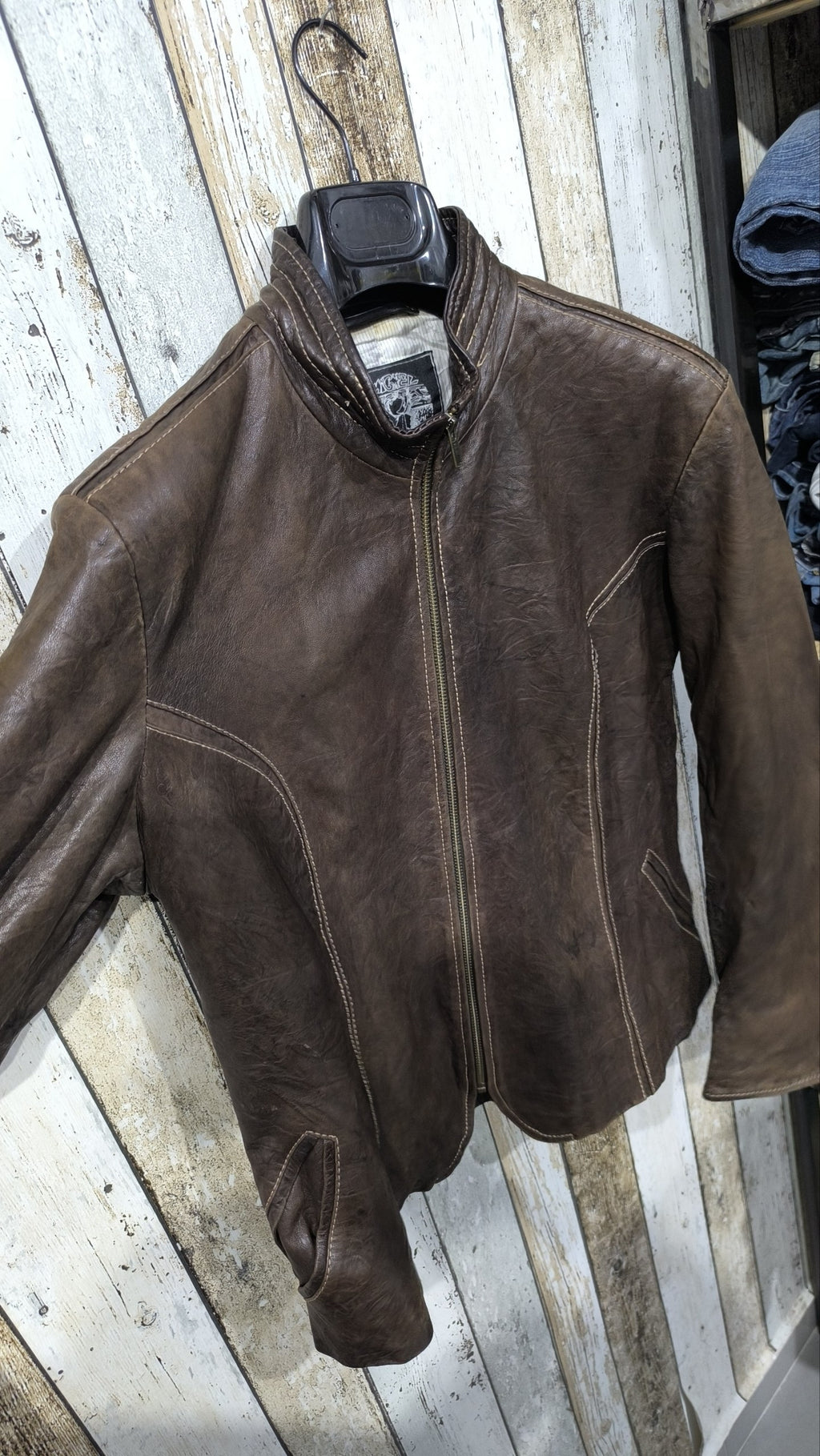 Giacca in similpelle The Sign of Quality marrone scuro, zip e collo alto Vintage Y2K (58) — foto 4