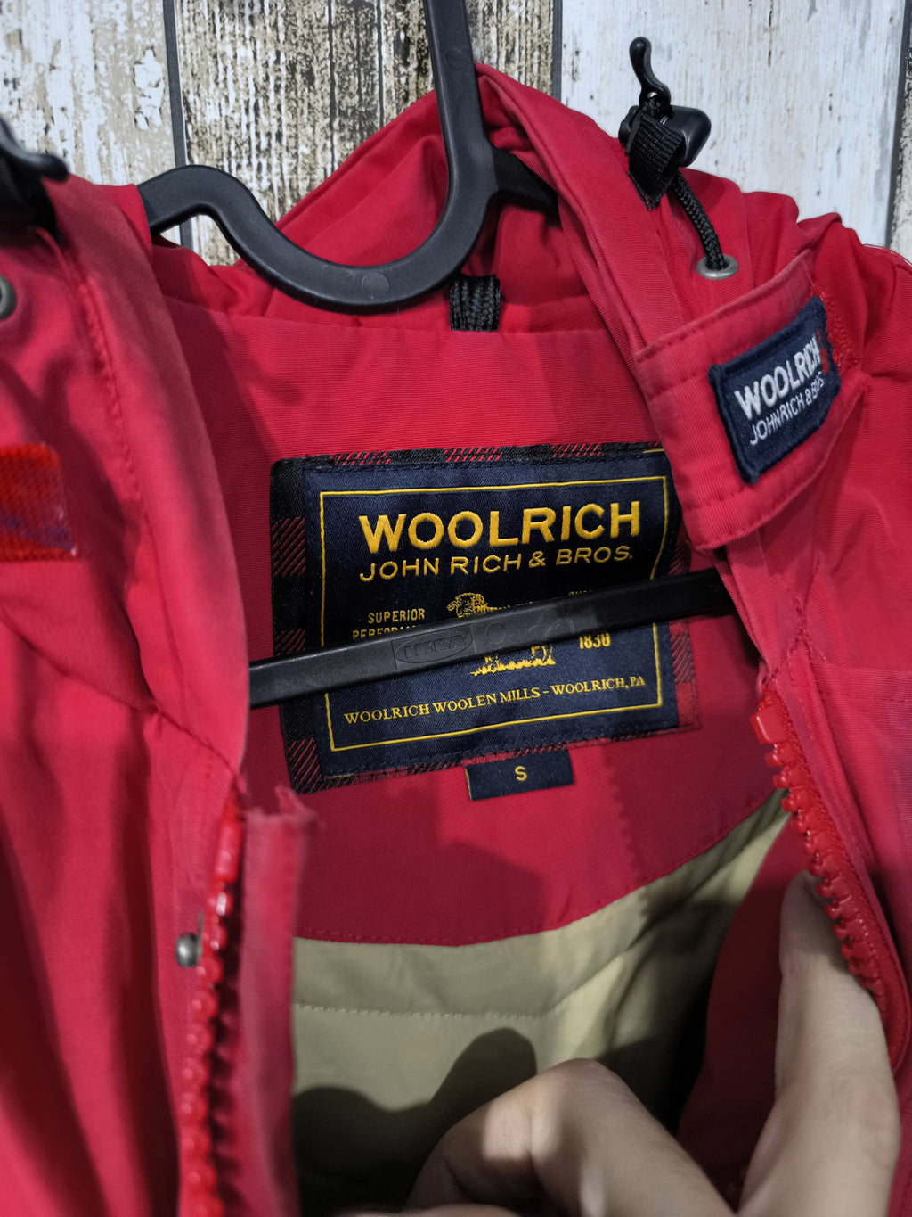 Piumino con cappuccio Woolrich Arctic Jacket Rosso Vintage Y2K (S) — foto 5