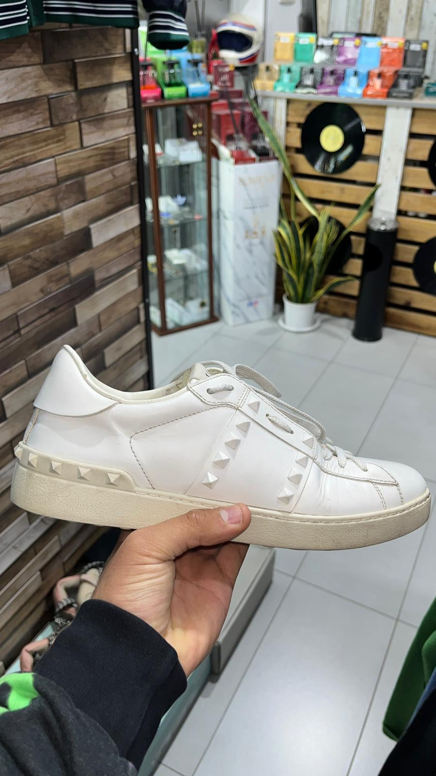 Sneakers Basse Valentino Garavani Borchie Piramidali Bianche Vintage Y2K — foto 3