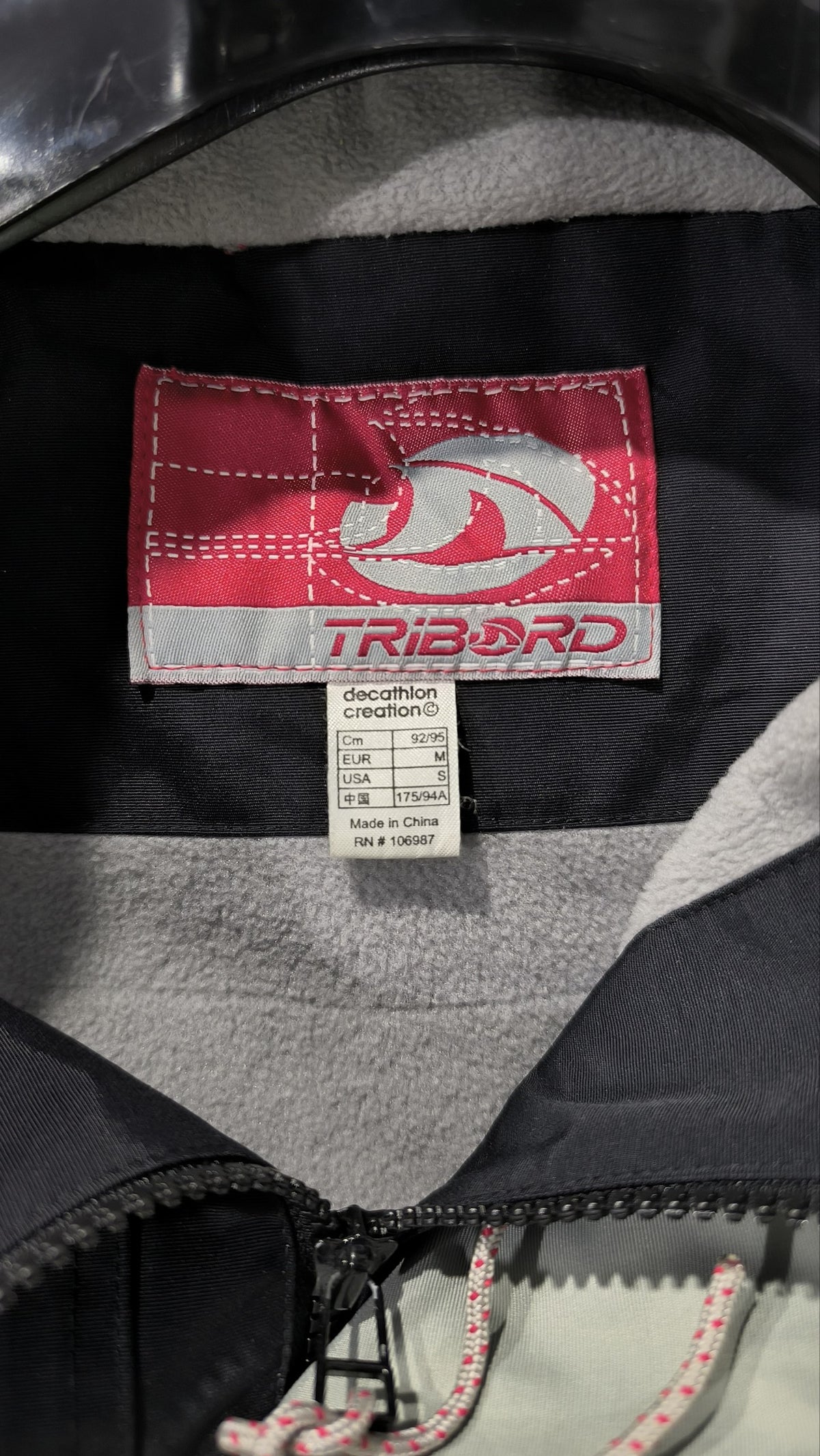 Giacca con cappuccio Tribord nera dettagli rosa e grigi Vintage Y2K — foto 5