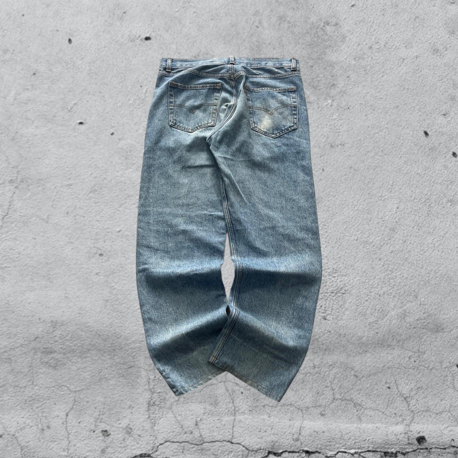 Denim Levis Straight Fit (46 - M)