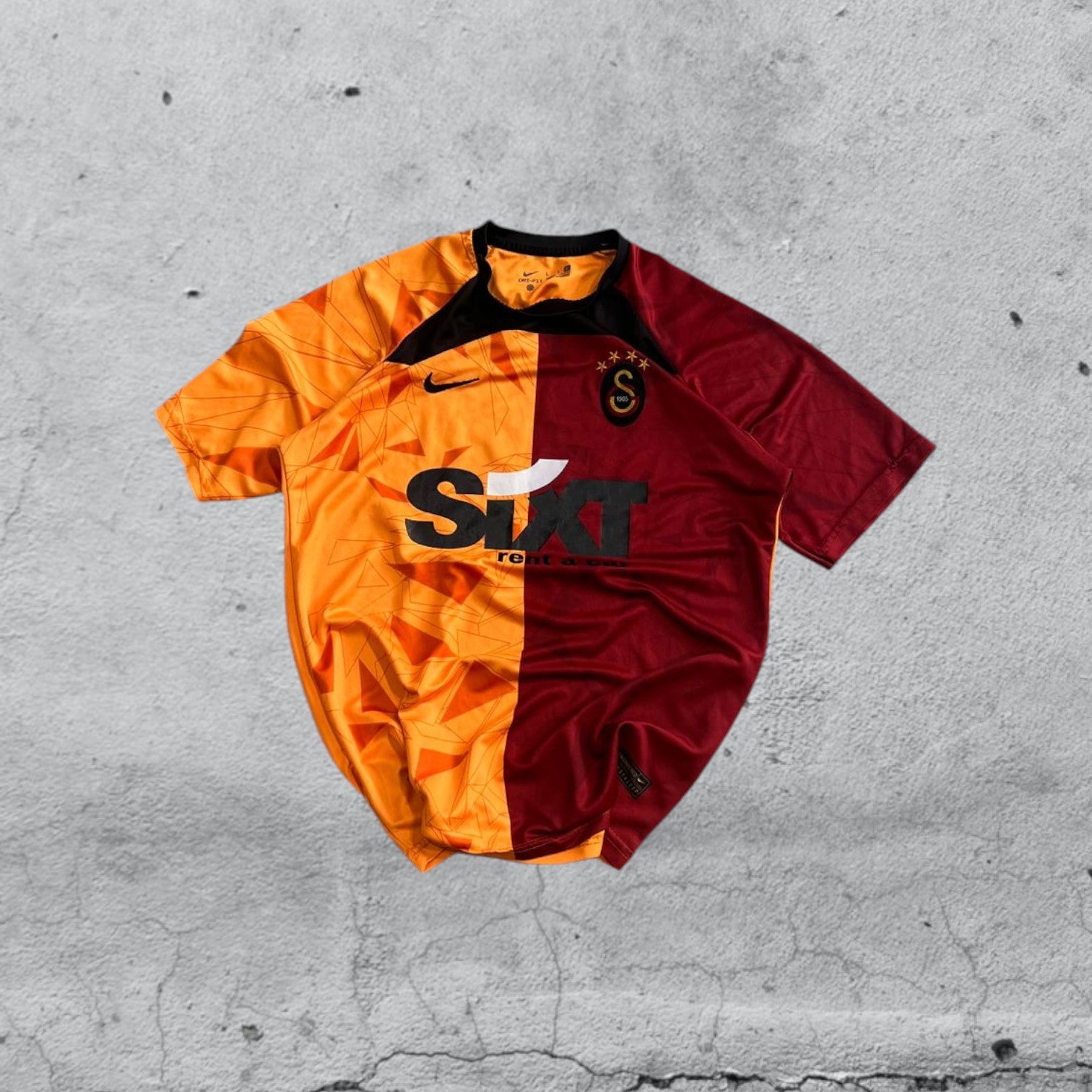T-Shirt Nike Galatasaray "Icardi 99" Football Vintage Y2K 90s 2000s American Style (L)