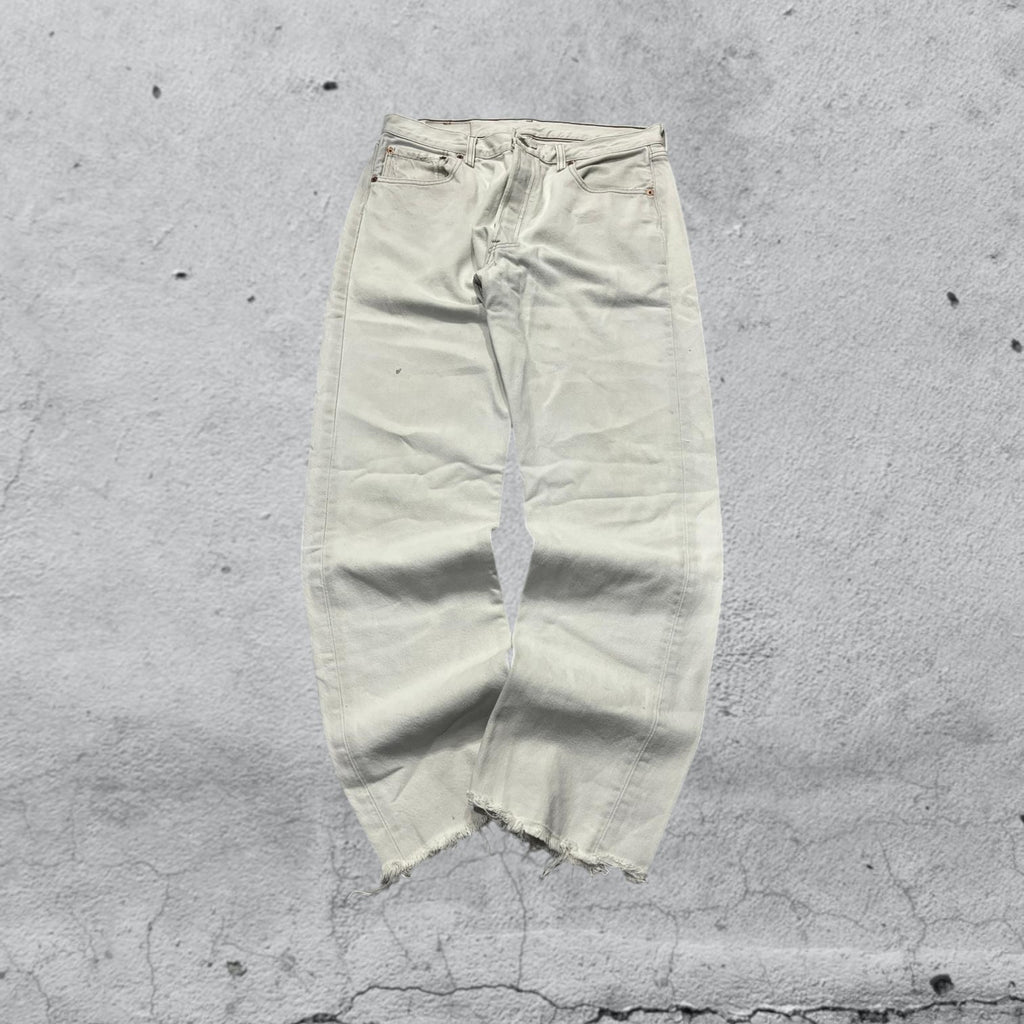 Denim Levis 501 Sfrangiato Straight Fit White (M)