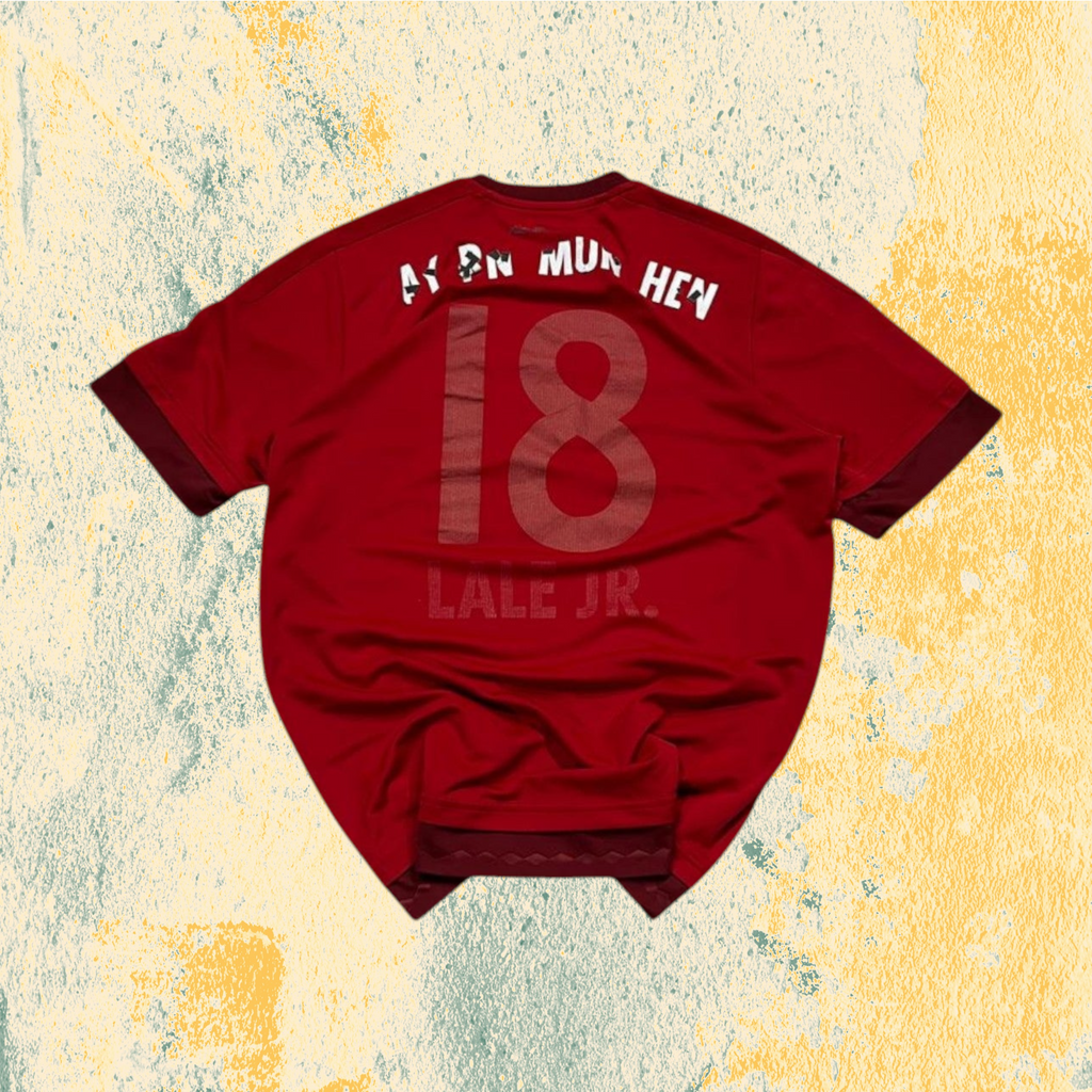 T-Shirt Football Bayern Monaco "18" Vintage Y2K 90s 2000s American Style (L)