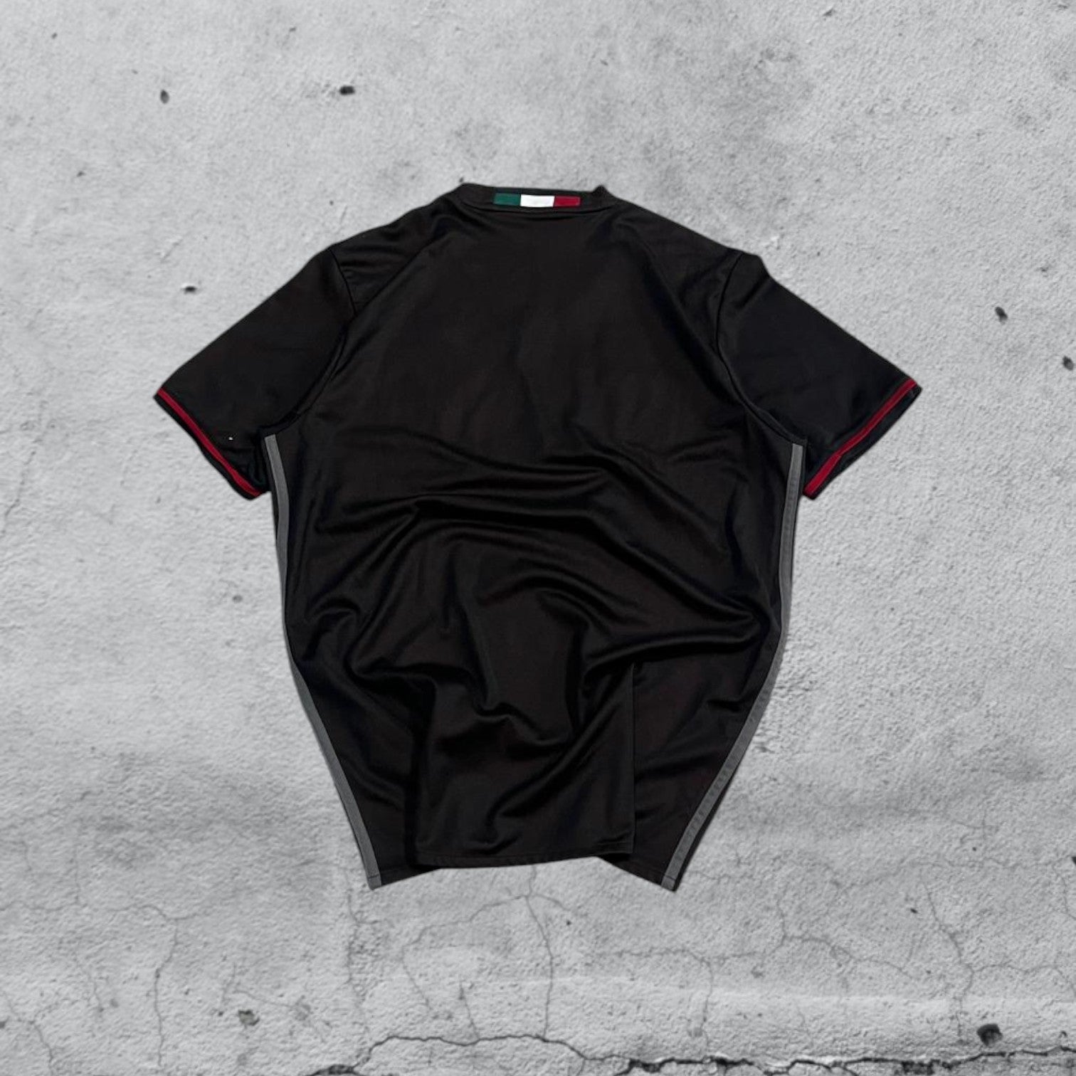 T-Shirt Adidas x Milan Football Vintage Y2K 90s 2000s American Style (M)