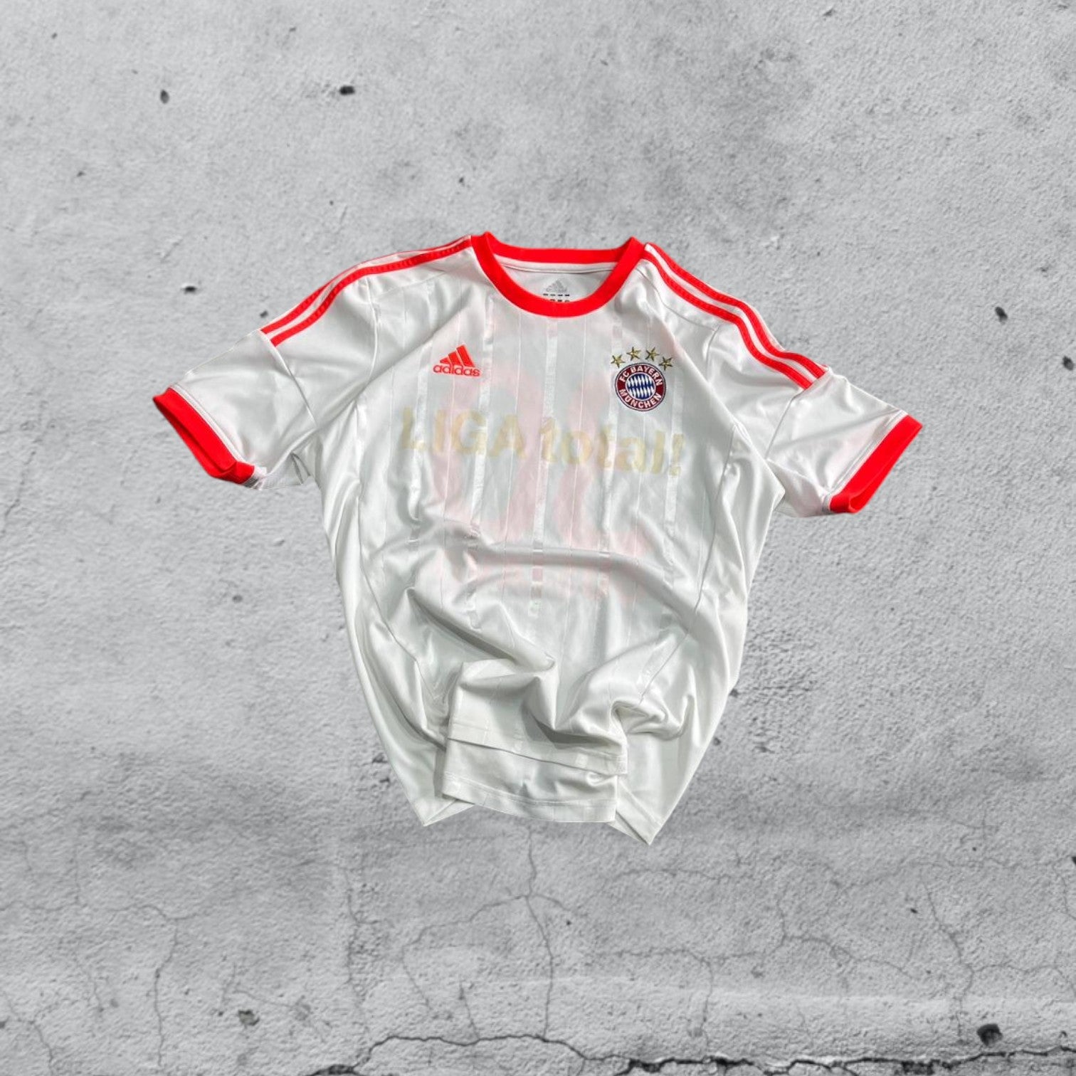 T-Shirt Adidas Bayern Monaco "Gustavo 30" Football Vintage Y2K 90s 2000s American Style (L)