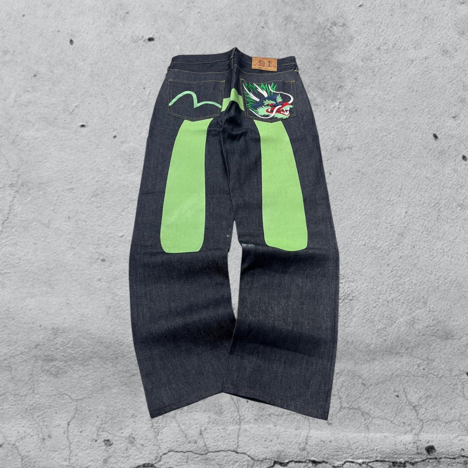 Raw Denim Jeans Evisu Embroidered Baggy Fit (M)