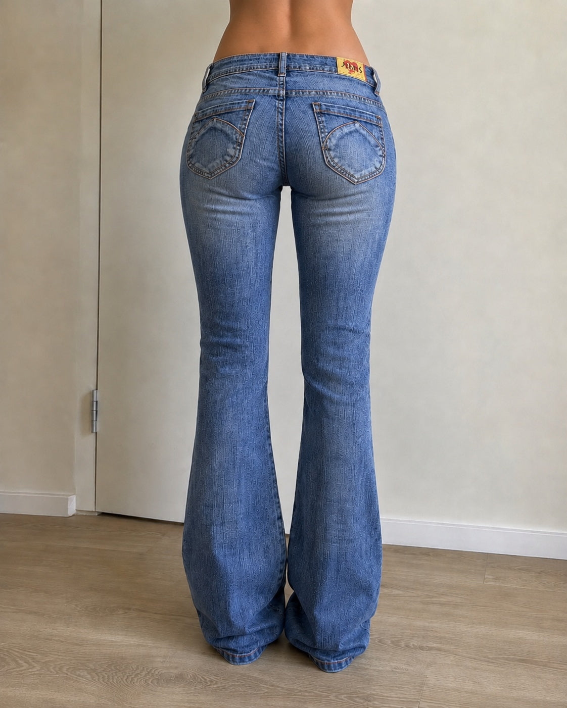 Denim Jeans Vintage Y2K Bootcut Flare Fit Low Waist Embroidered Particular (XS)