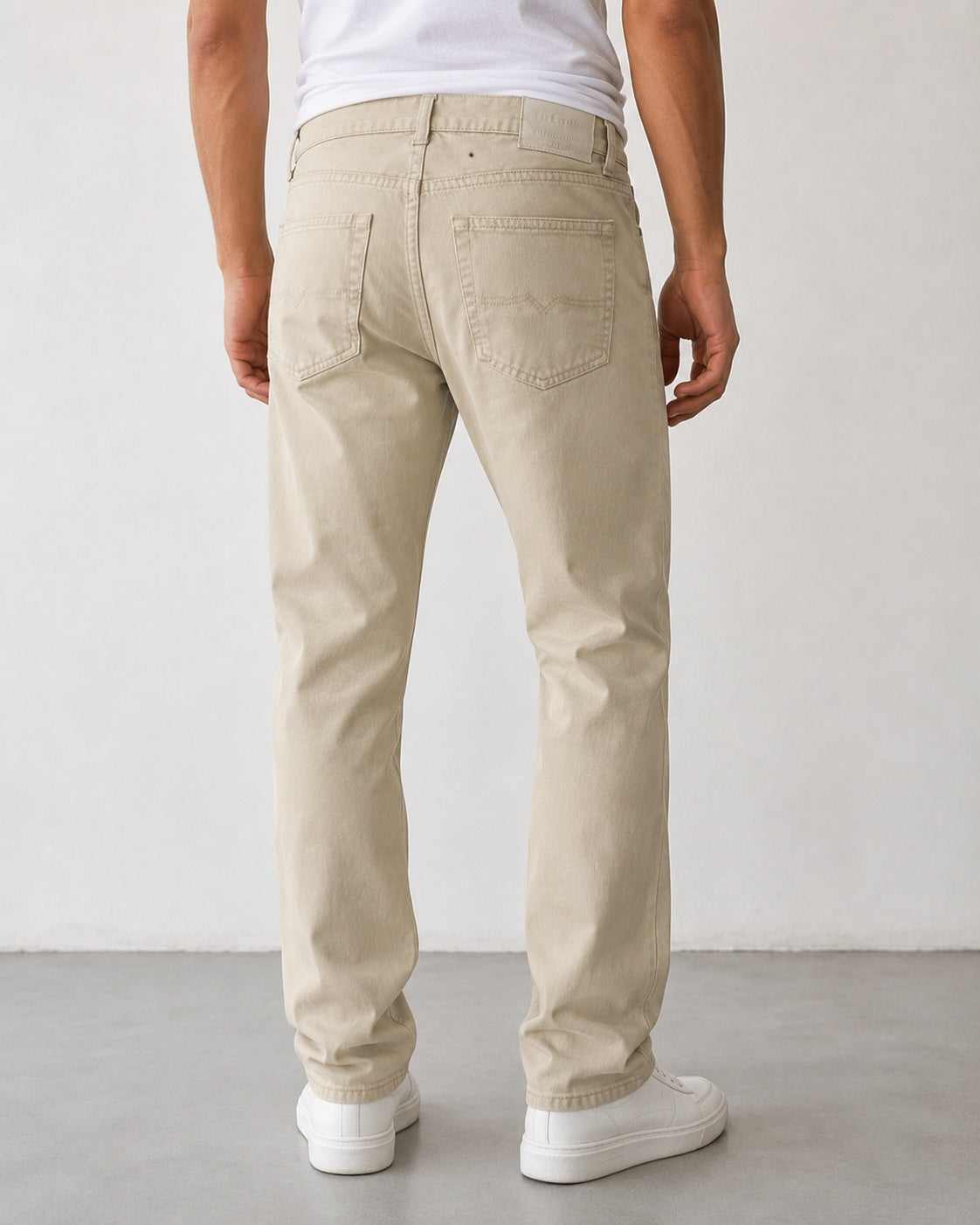 Pants Valentino Jeans Beige Straight / Slim Fit (M)