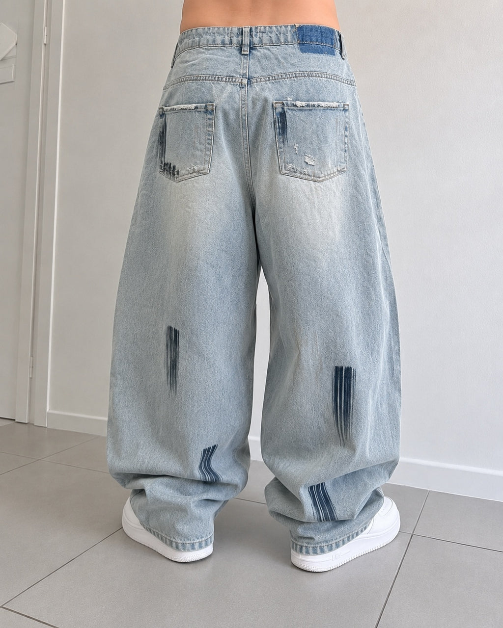 Jeans Baggy Fit Painted Particular Denim Balloon (L)