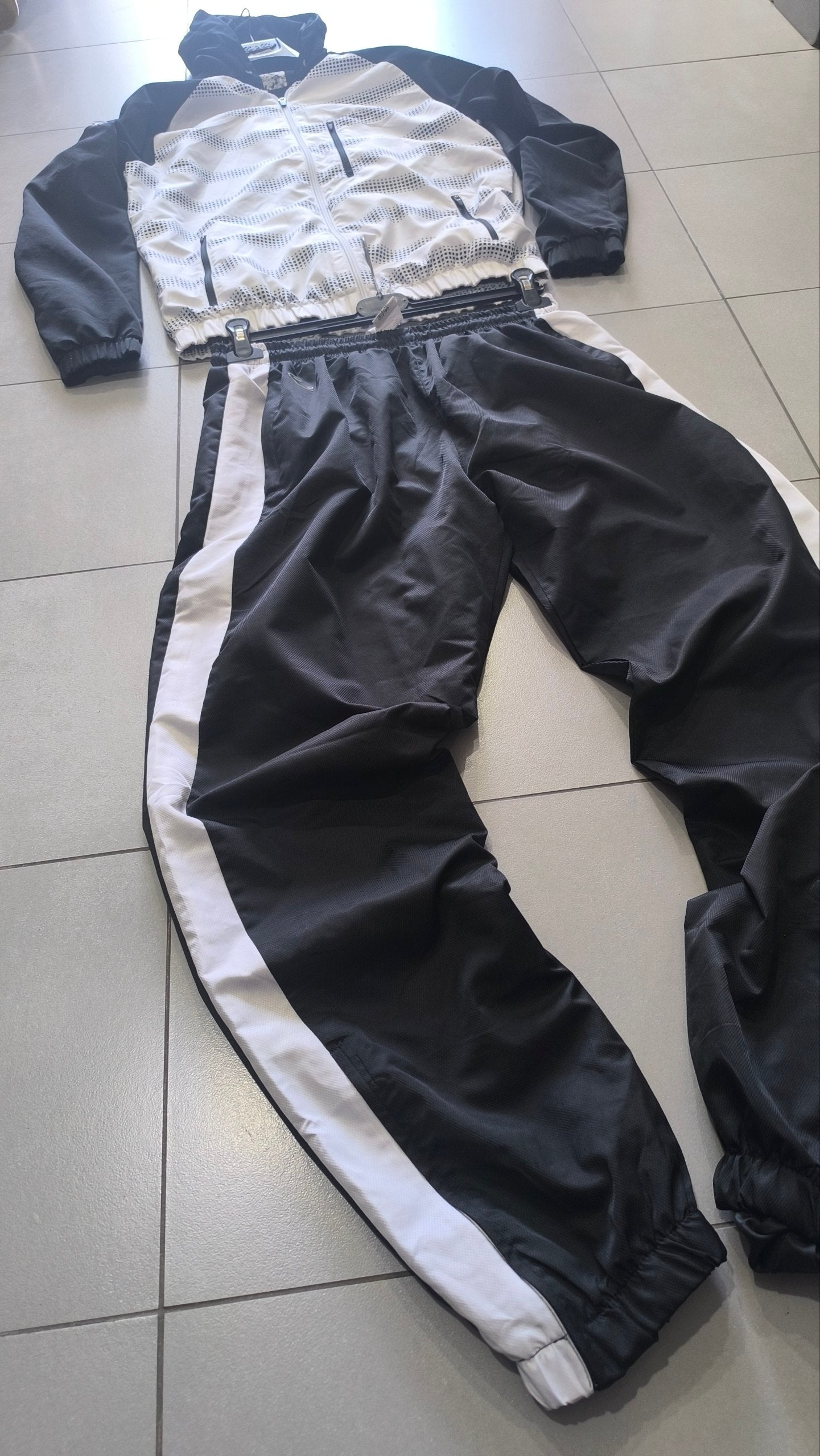 Tuta completa Lacoste Sport vintage bianca nera taglia M - TrackSuit Vintage