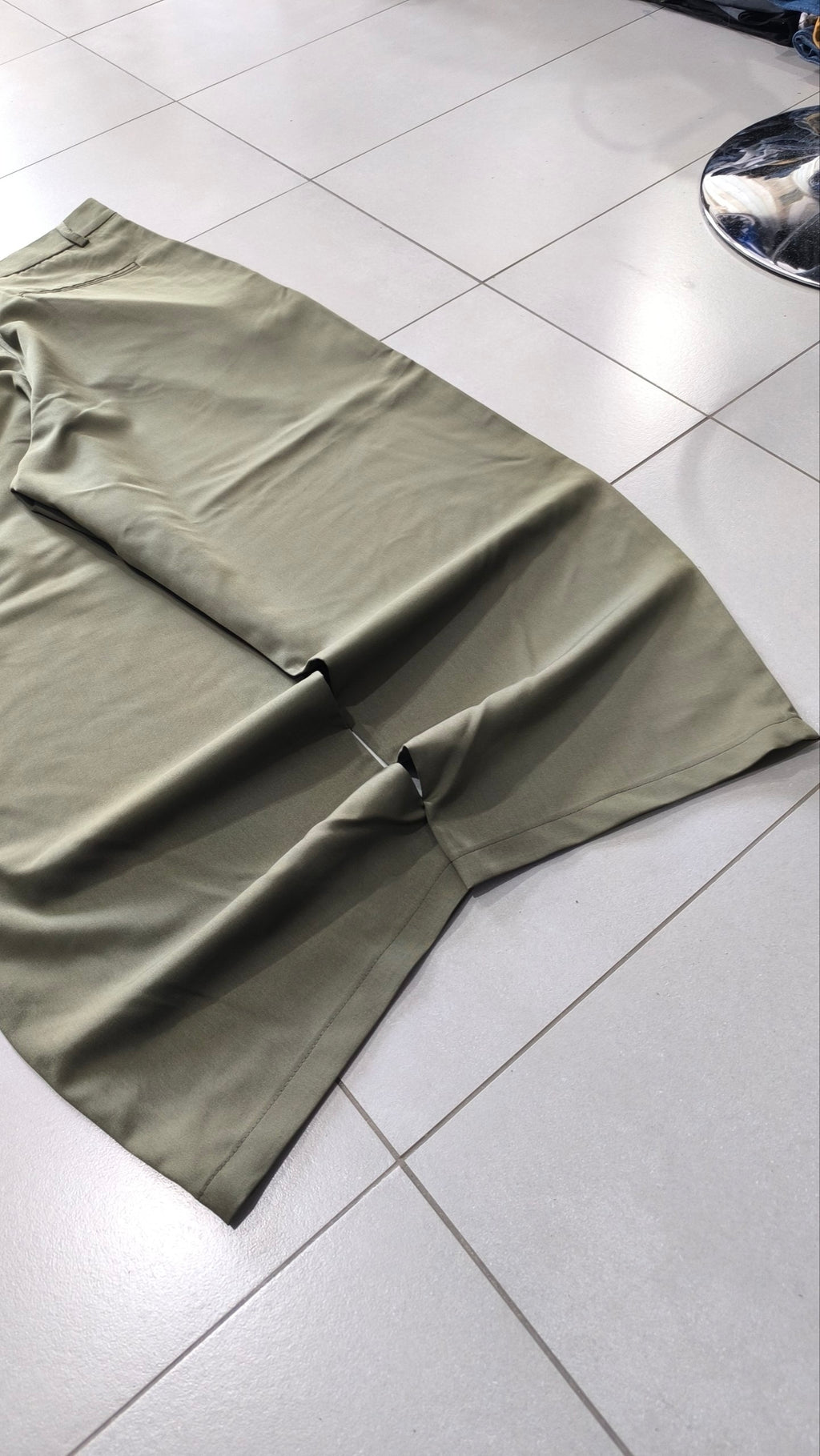 Pantalone uomo wide leg verde oliva cotone sartoriale Baggy Fit Vintage Y2K