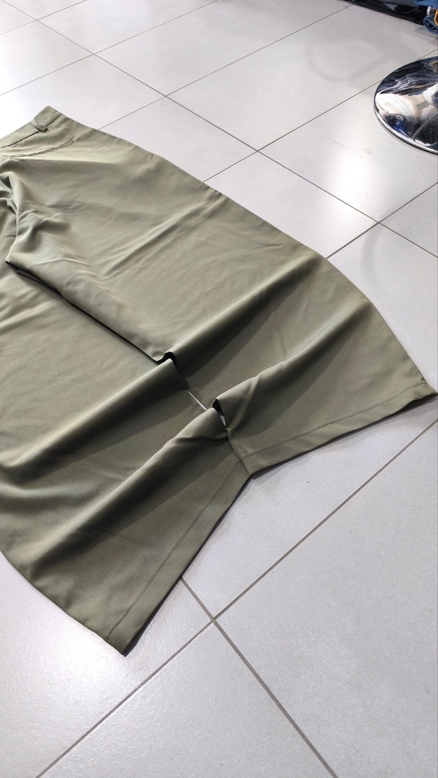 Pantalone uomo wide leg verde oliva cotone sartoriale Baggy Fit Vintage Y2K