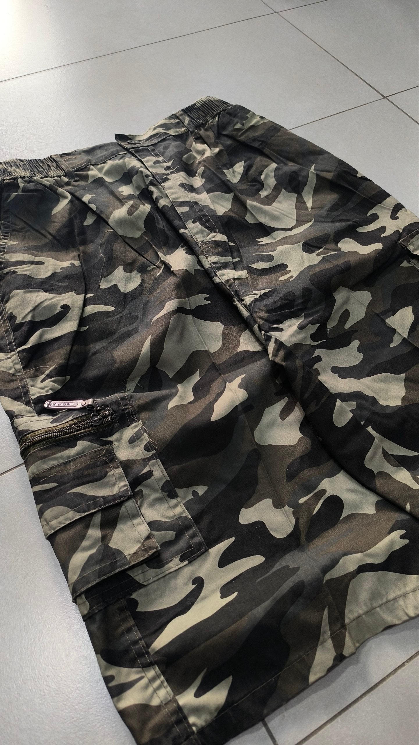 Bermuda cargo camouflage baggy vintage Y2K Jorts "Dark"
