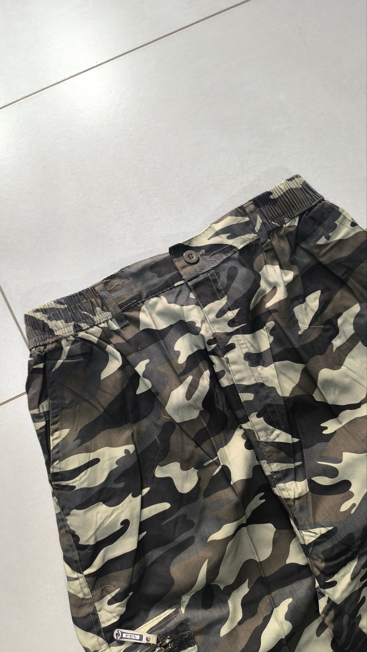 Bermuda cargo camouflage baggy vintage Y2K Jorts "Dark"