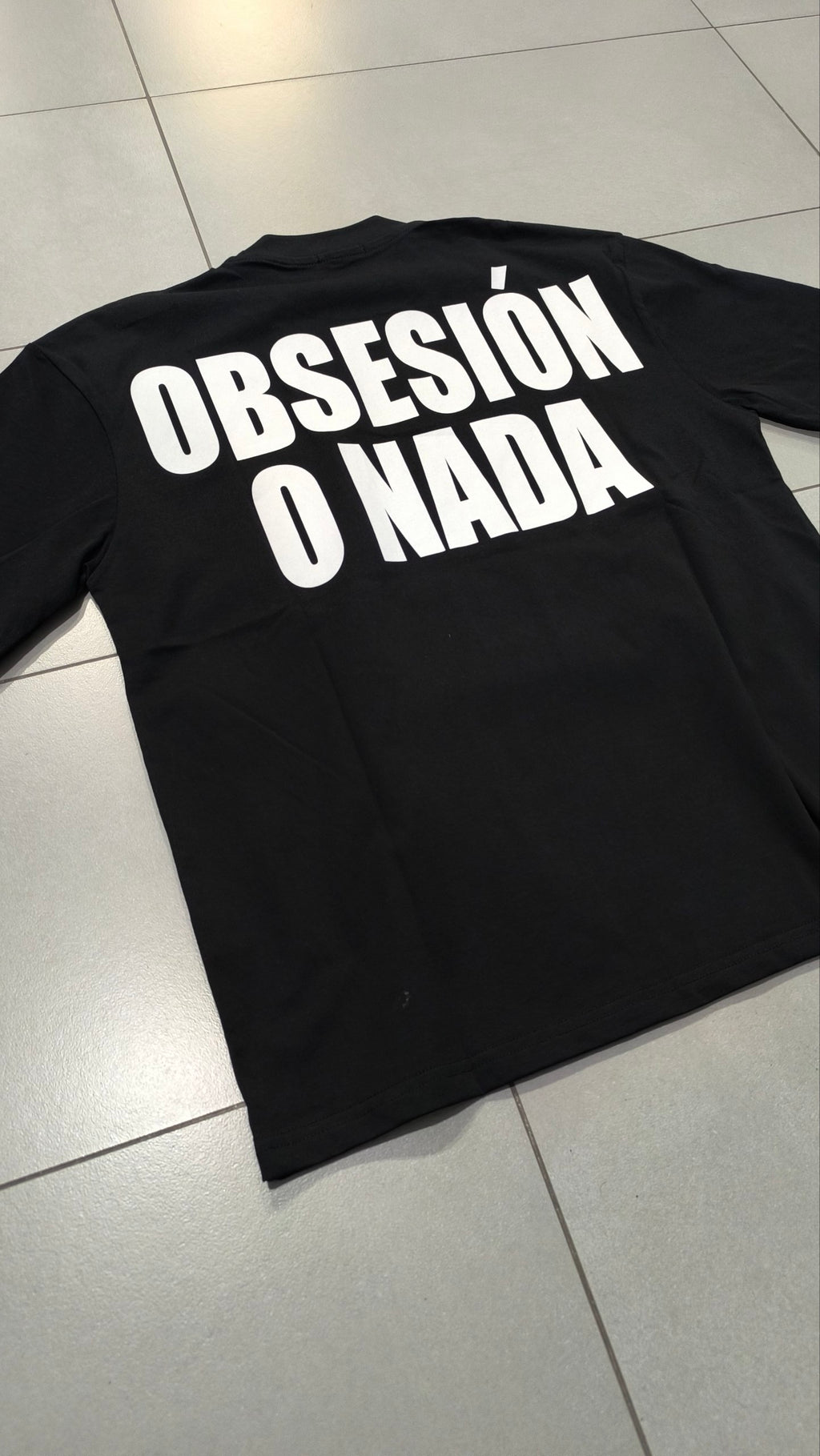T-shirt nera uomo streetwear con stampa retro Obsesión o Nada