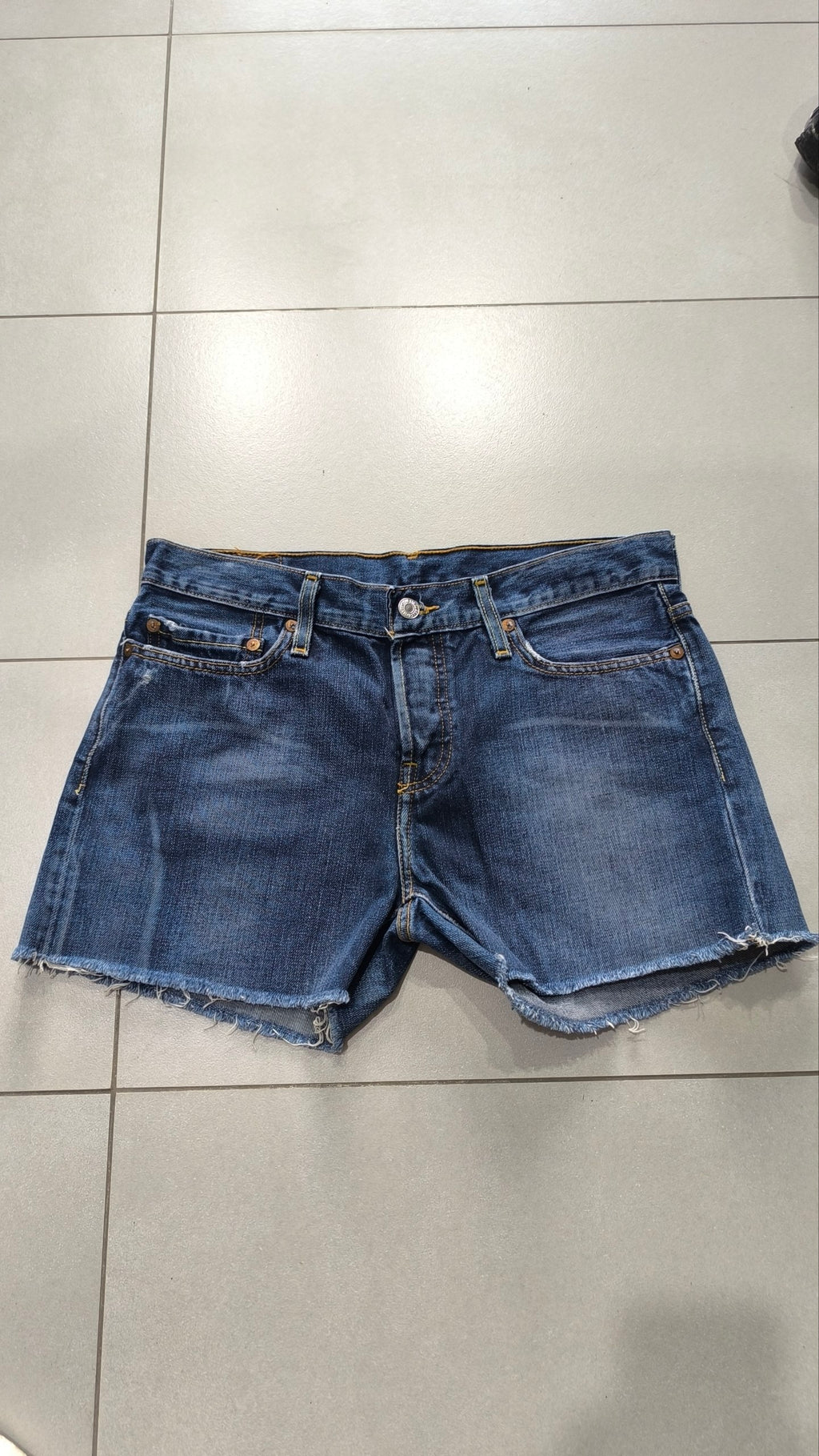 Shorts Levi’s 501 Low Waist donna vintage denim attillati cut off - Vintage Denim Shorts Y2K (M)