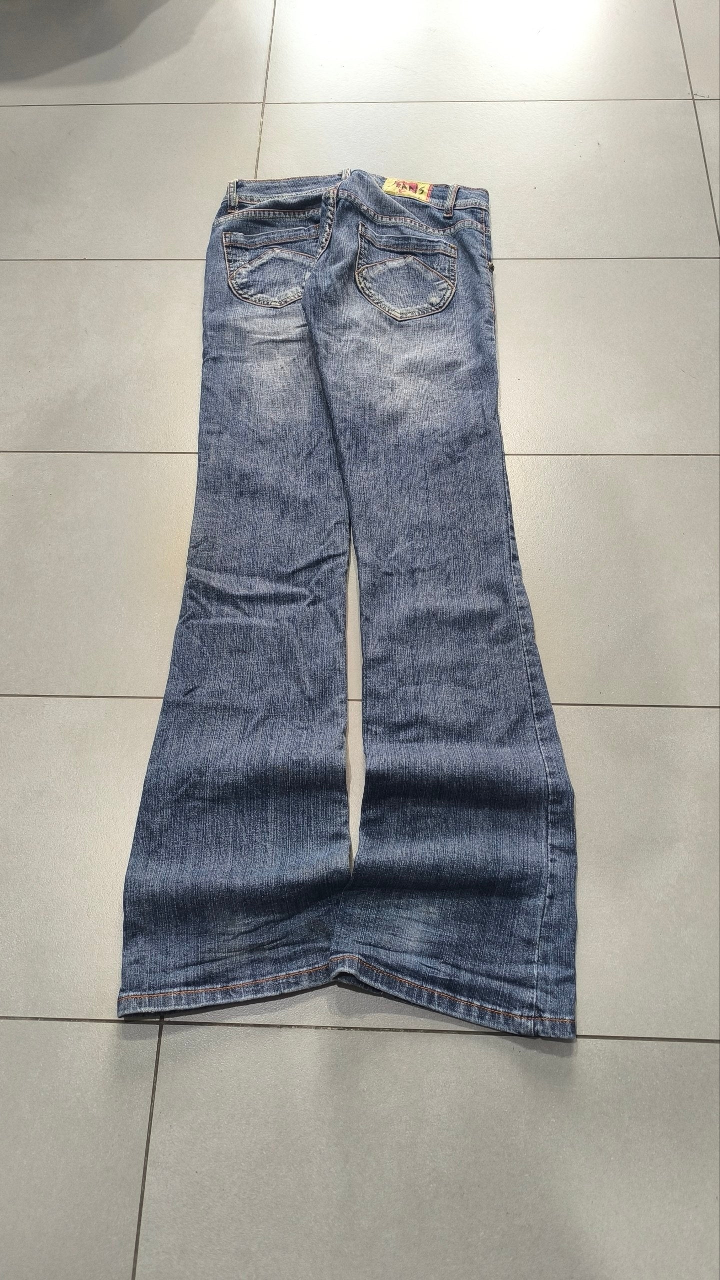 Denim Jeans Vintage Y2K Bootcut Flare Fit Low Waist Embroidered Particular (XS)