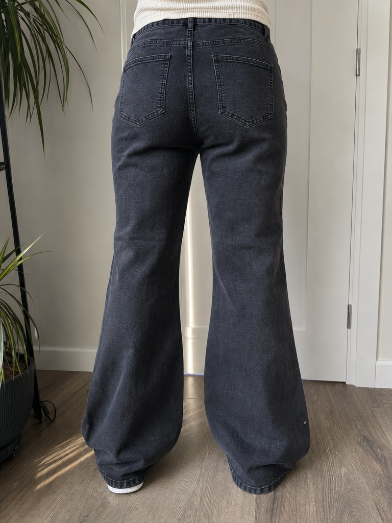 Jeans a zampa vita alta nero slavato ricami floreali borchie (3XL)