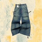 Jeans Baggy Fit Svasato con Lavaggio Particolare e Ricami